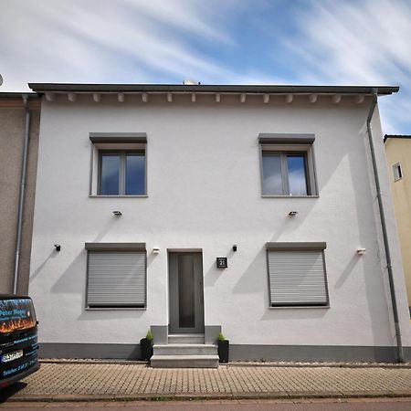 Modern Und Neu, Top Ausstattung Mit Kaffeevollautomat, 2X Netflix-Tv, Lueftungsanlage, Geschirrspueler Wallerfangen Екстериор снимка